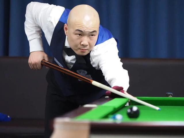 少了个人英 少了个人英